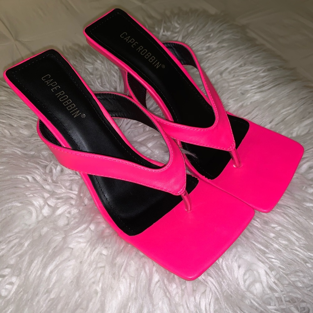 Cape Robbin heels